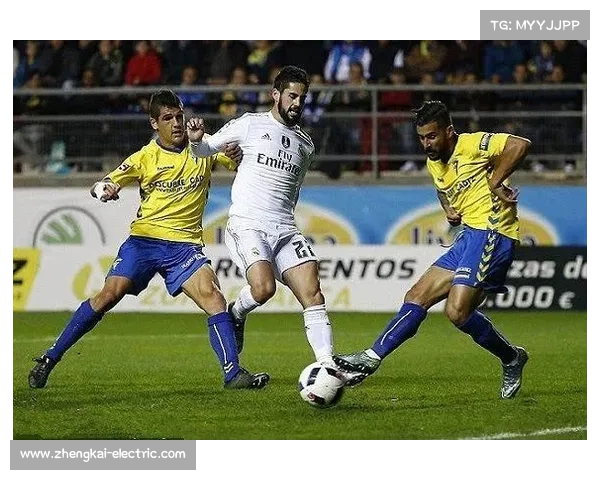 冬季转会窗口揭秘：关键时间节点与规则解析完整指南